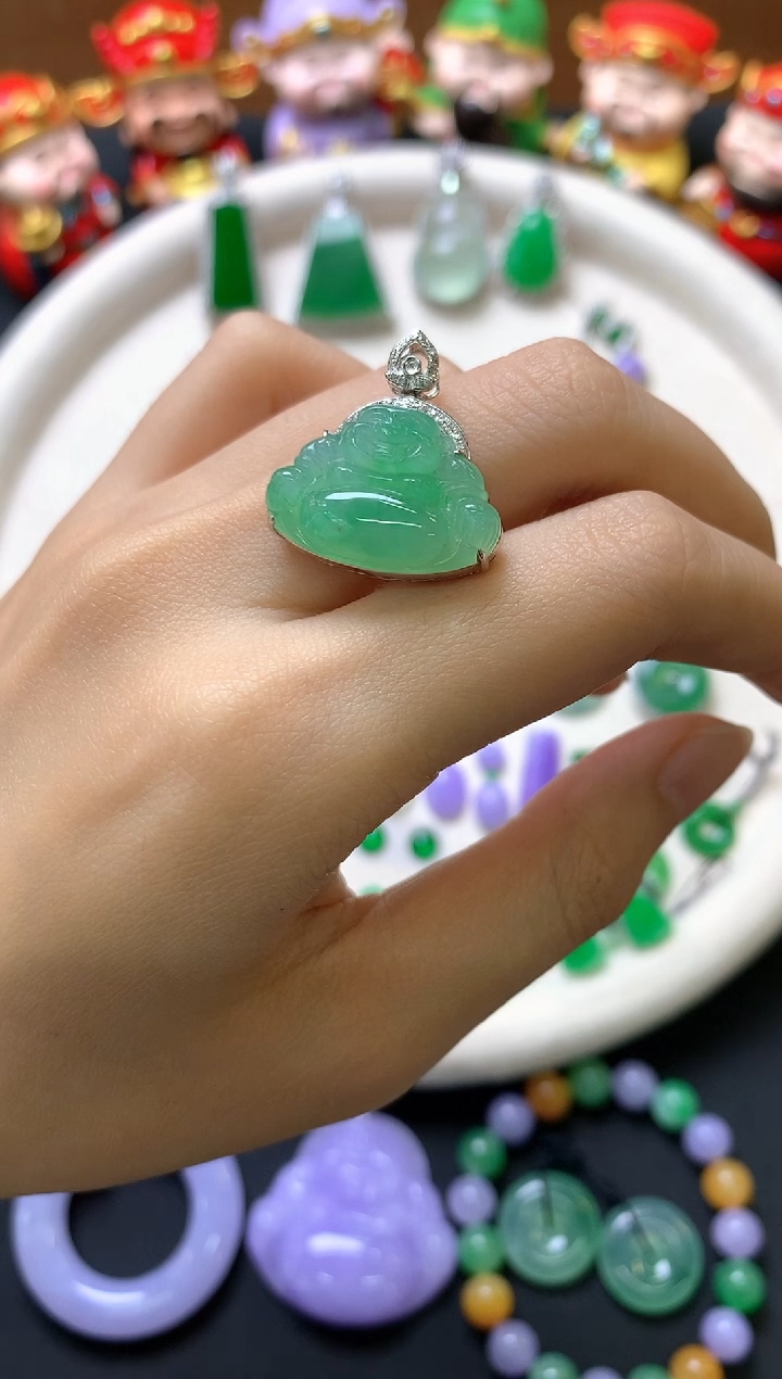 翡翠18K金镶嵌吊坠(赠链)吊坠