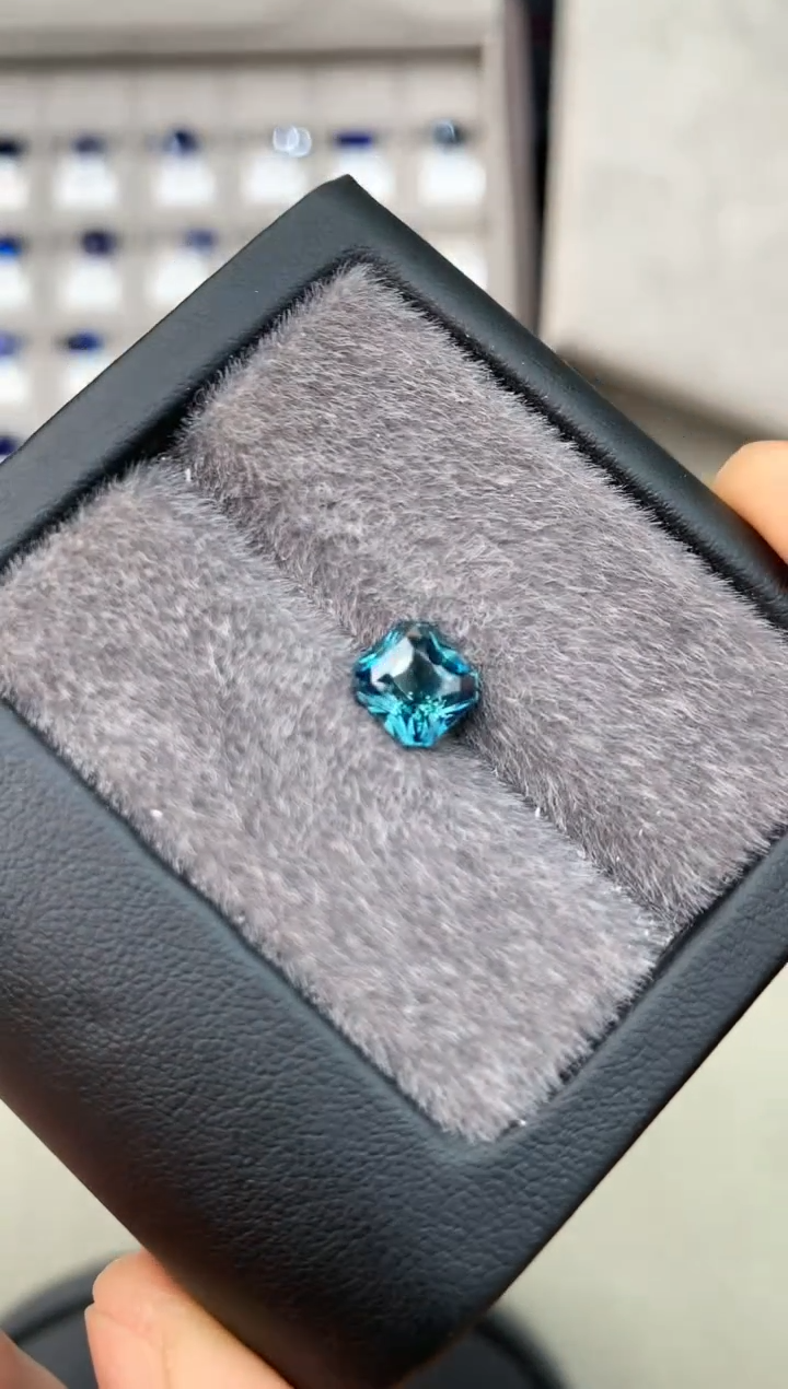 【闪购商品】定制蓝宝石裸石未镶嵌2.17ct 兰卡无烧蓝宝石