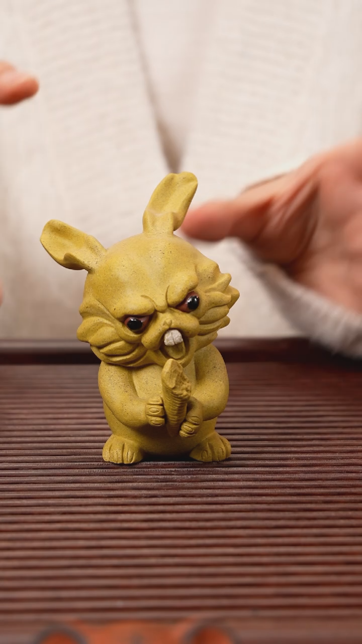 【闪购商品】紫砂茶宠萝卜兔，
