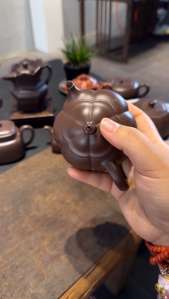 茶壶紫砂大鱼海棠