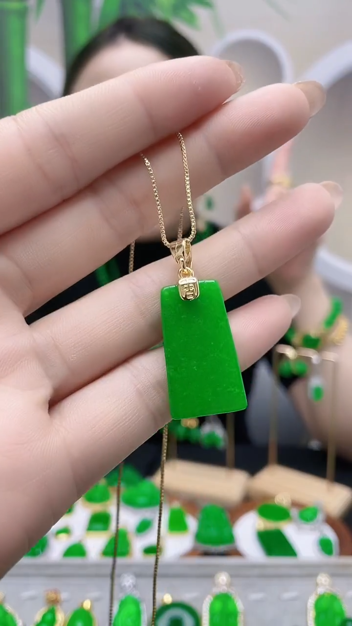 吊坠(赠链)14K金镶嵌翡翠新款无事牌