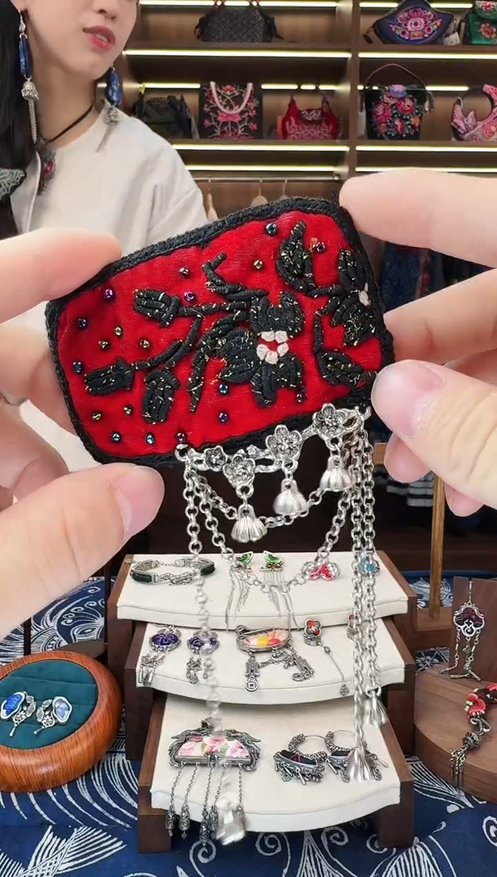 织绣522黔东南苗族刺绣