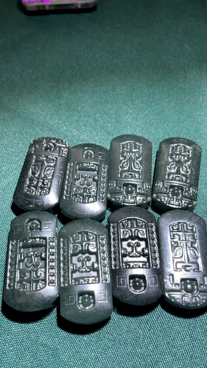 吊坠(不含链)未镶嵌和田玉18DR-131（多样性发货发其一）