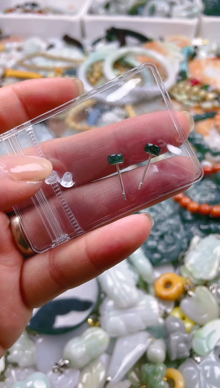【闪购商品】翡翠颈饰未镶嵌/C/翡翠A货一图一物