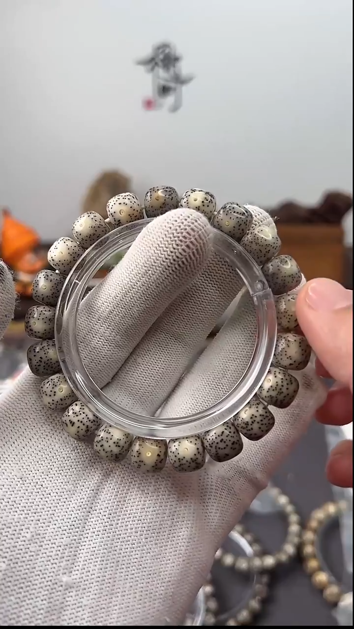 手串星月菩提海南原生态石玉料同枝果11*10单圈福利