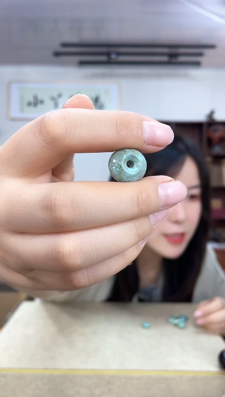 139吕松扣子木木木木2.3g