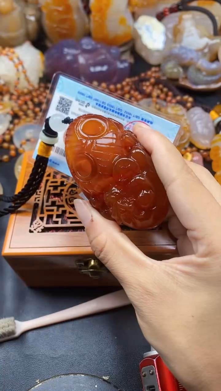 未镶嵌1玛瑙/玉髓陈*ll