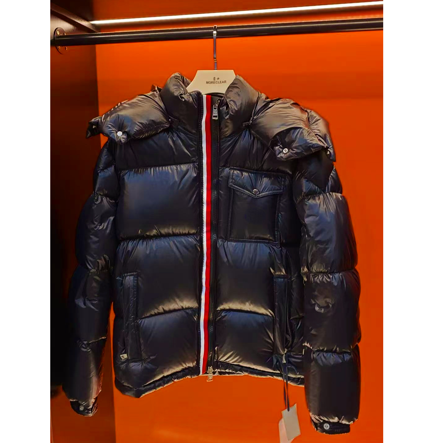 三彩条90白鹅绒羽绒服