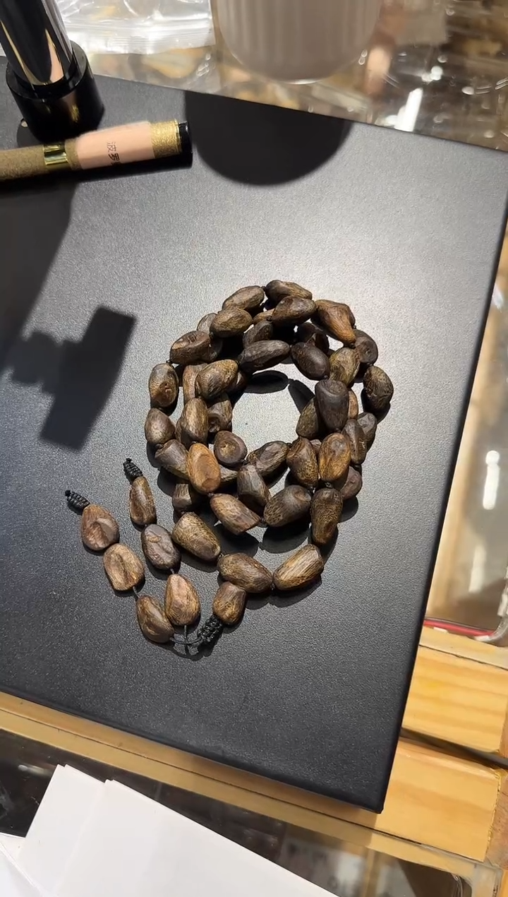 沉香手串╰***丶金三角留疤随型多圈手串 47克左右