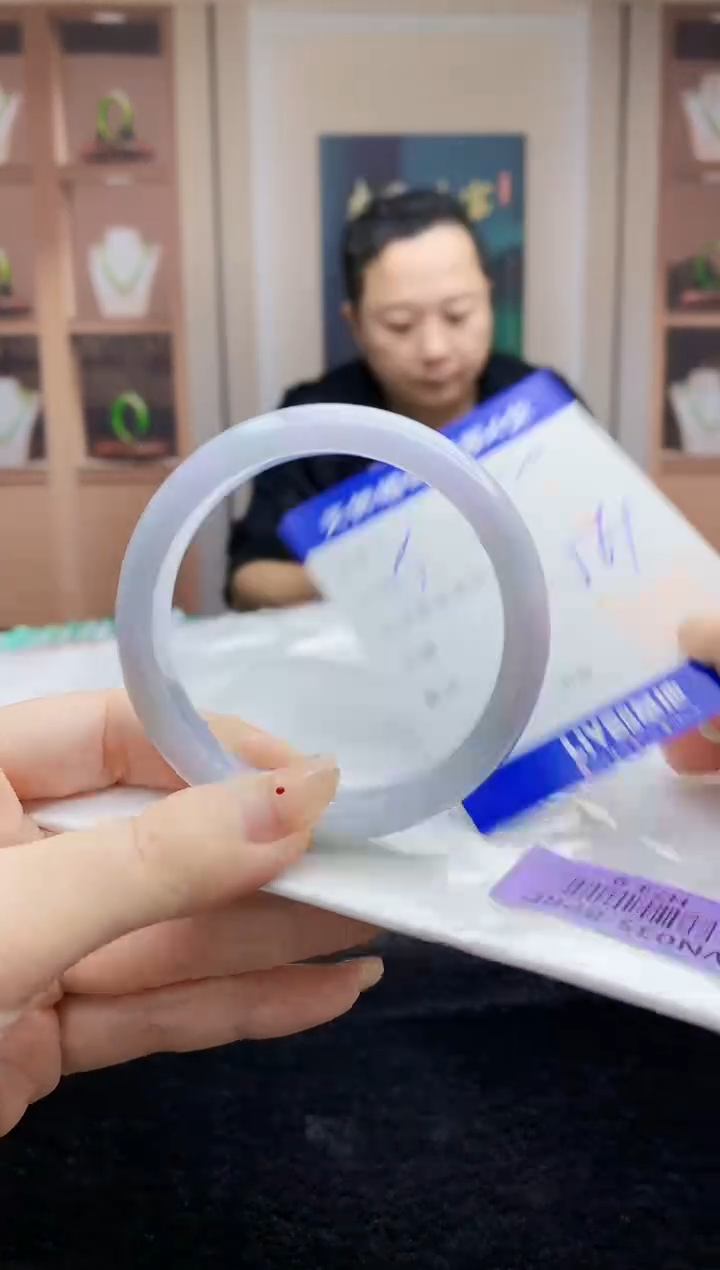 【闪购商品】翡翠手镯未镶嵌   H73-9