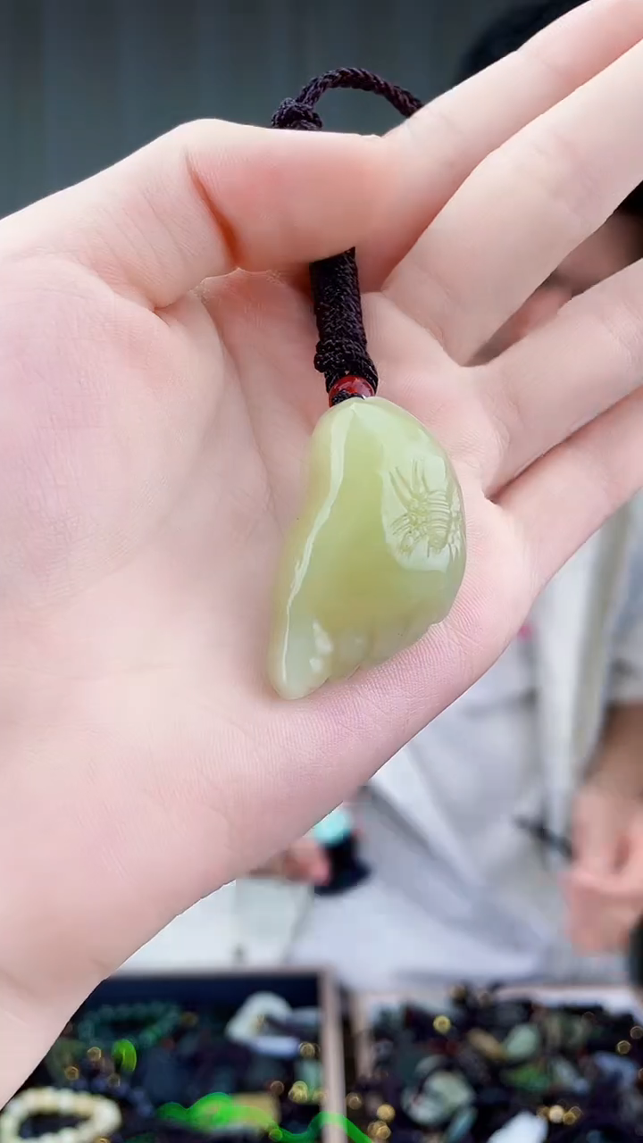 未镶嵌和田玉挂件和田玉拍一发一，多样性发货！