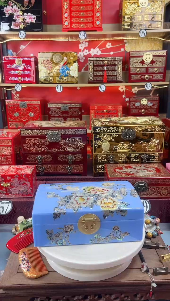 小*24厘米新元宝款双层螺钿镶嵌蓝色牡丹铜扣