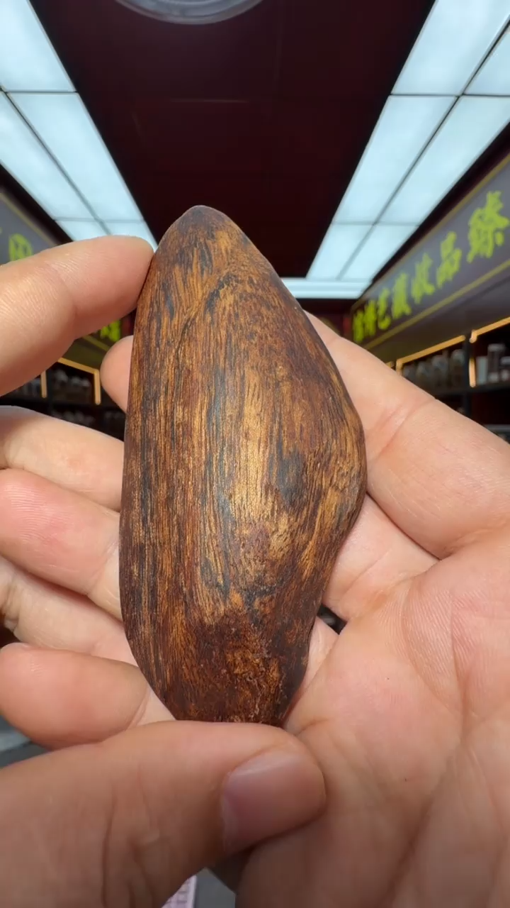 沉香吊坠多样性发一