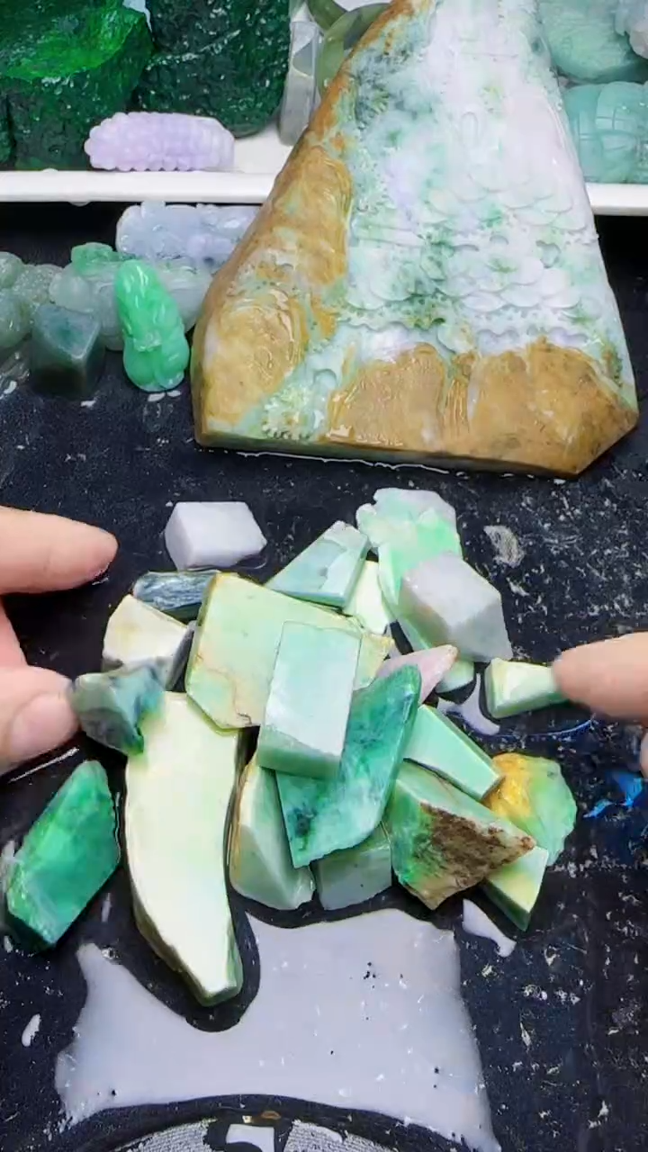 未镶嵌挂件翡翠043