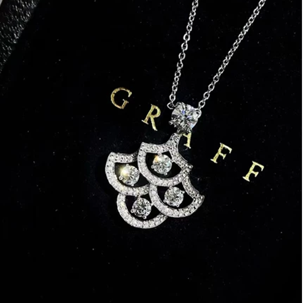 99新 Graff/格拉夫 珊珊专属 白金 Icon系列 满钻 扇子 项链 25年