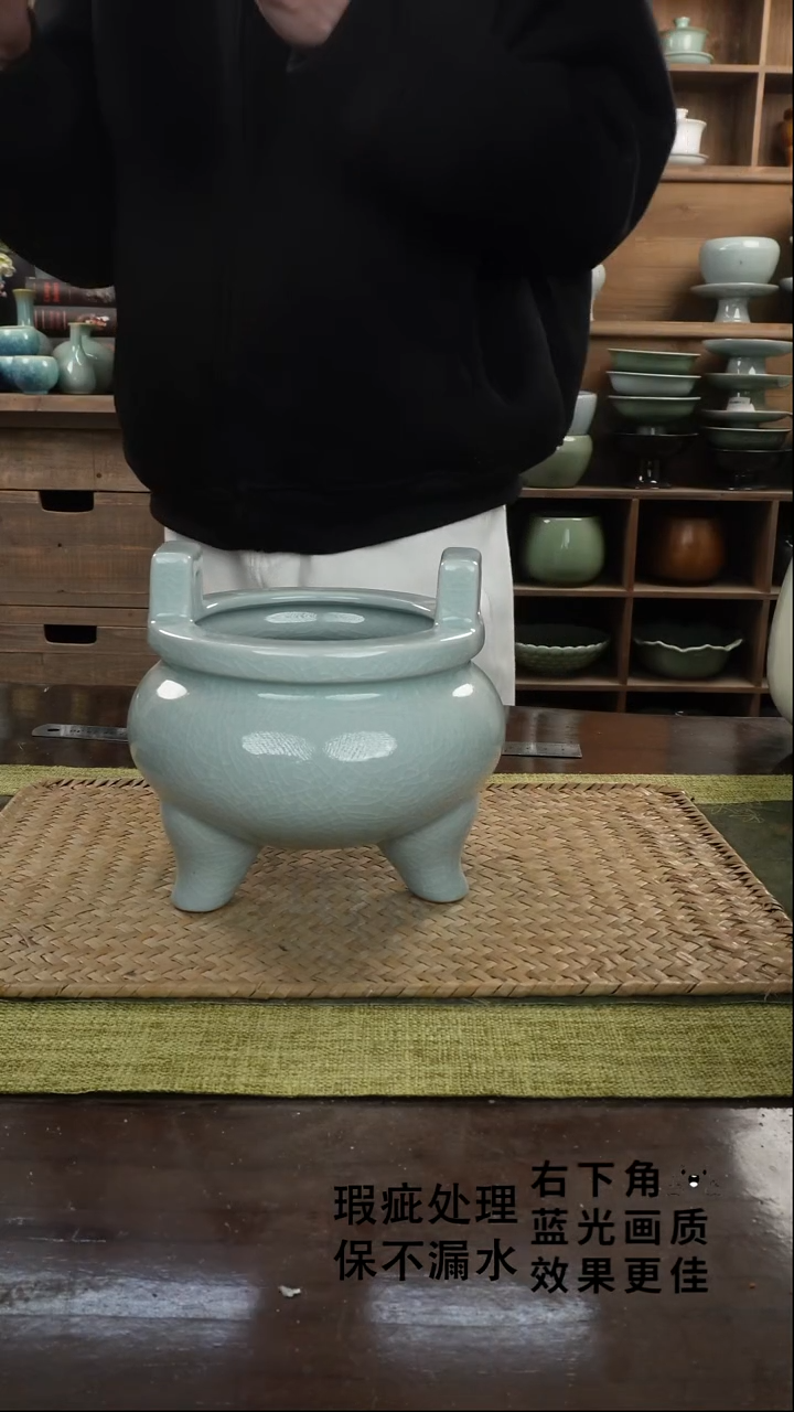 陶瓷双耳香炉B-15