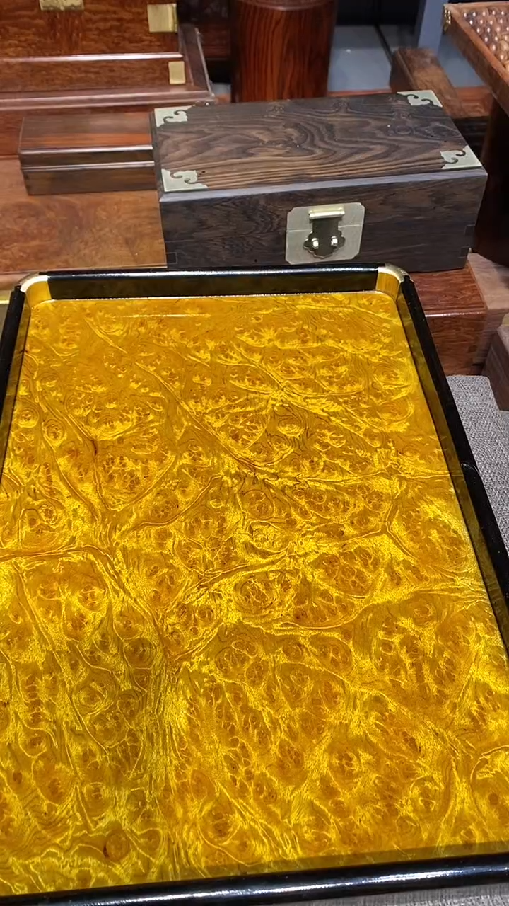 【闪购商品】香樟木木艺茶盘一个