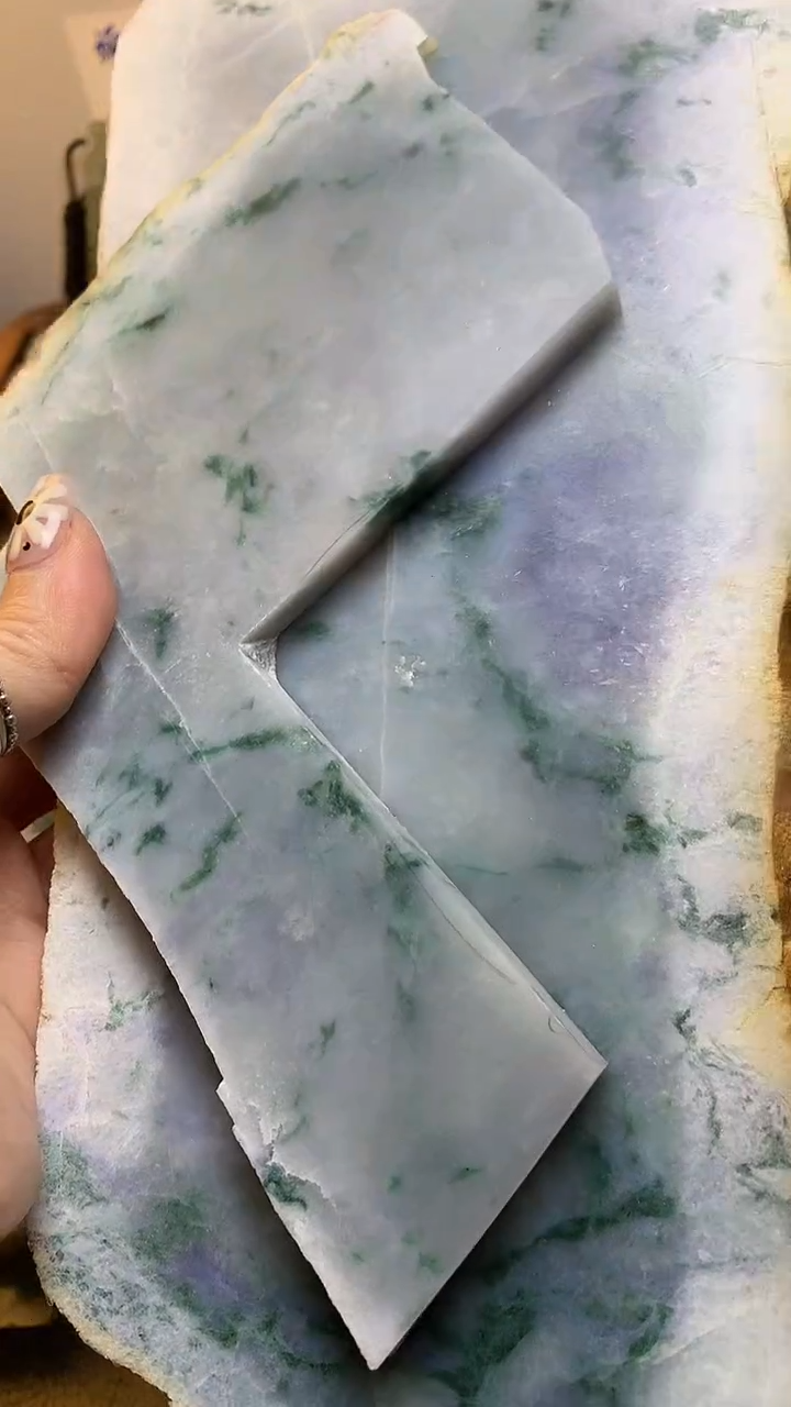 未镶嵌挂件翡翠史****梯 缅甸A货翡翠，没有运费险