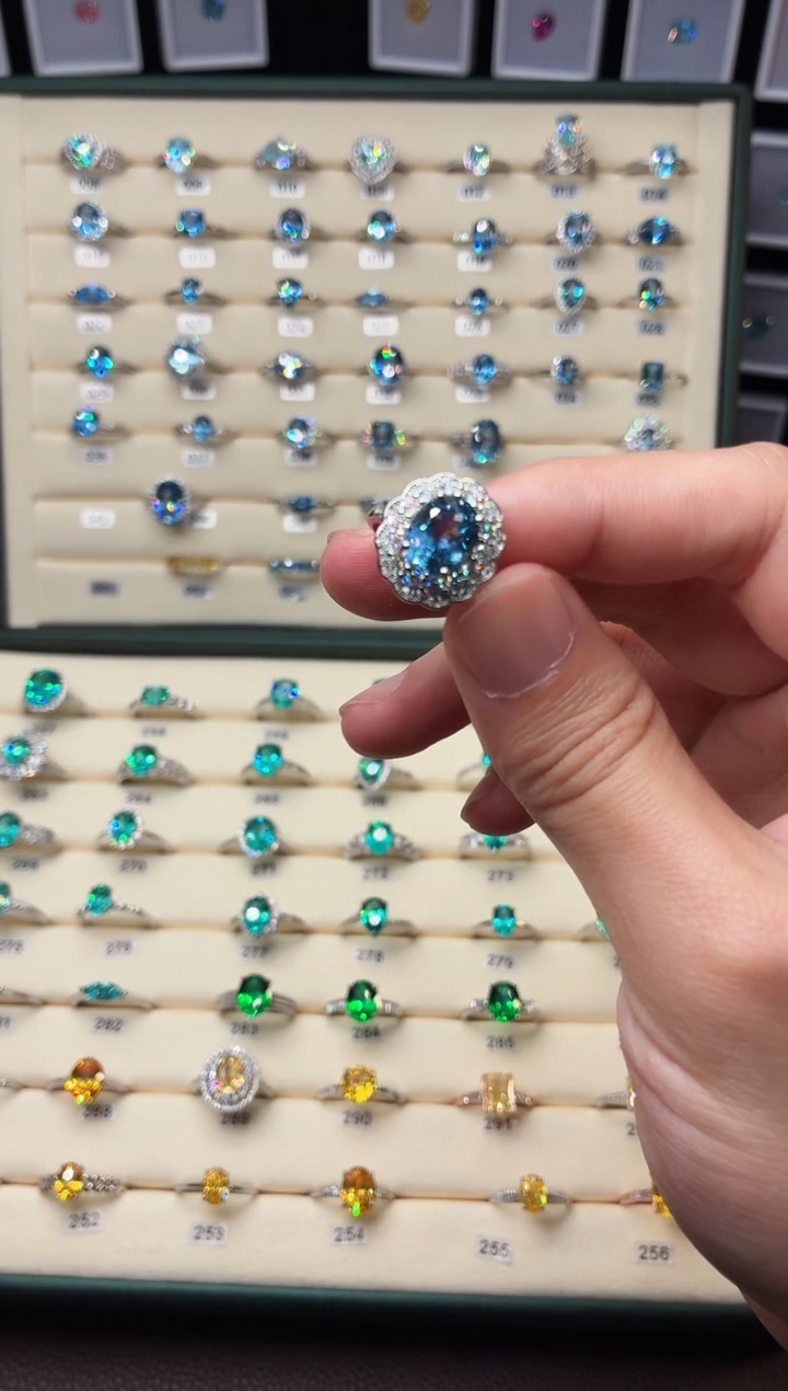 无925银豪镶魔鬼蓝色女神戒