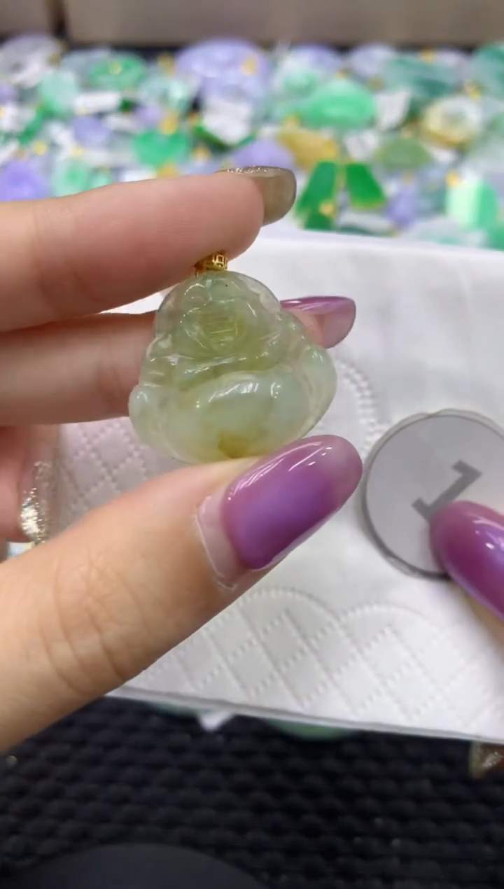 颈饰未镶嵌翡翠天然缅甸翡翠A货