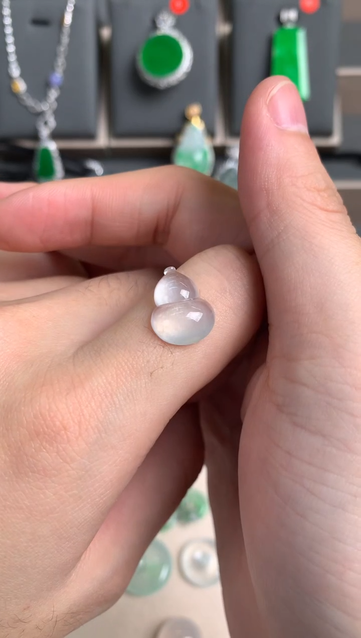 未镶嵌定制翡翠裸玉