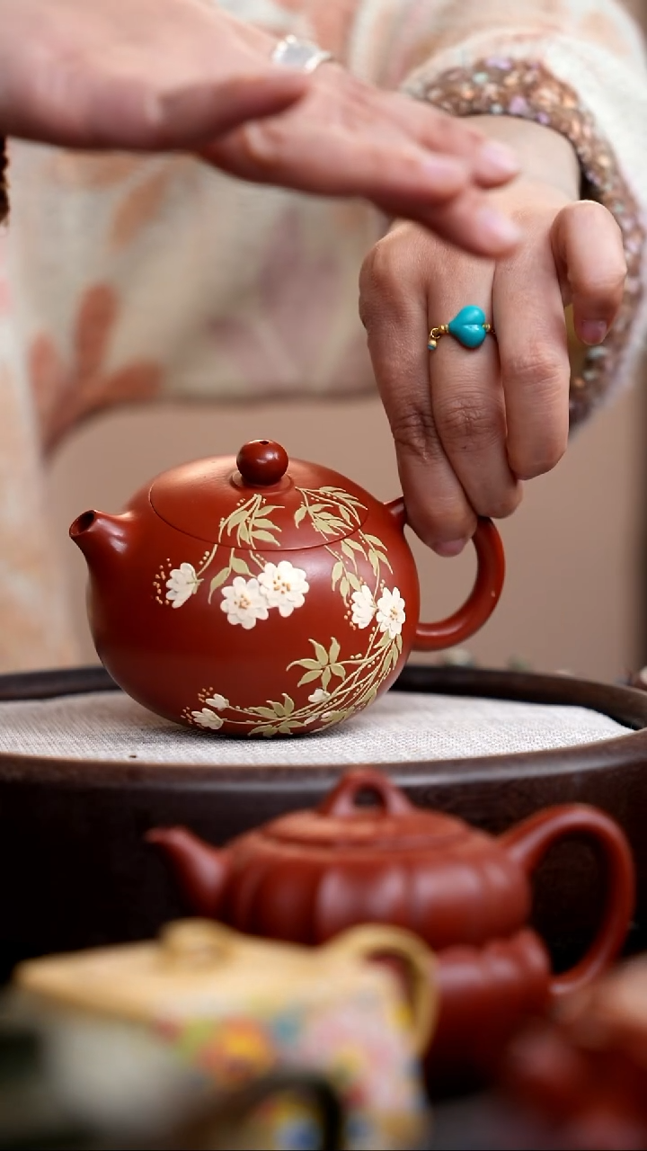 茶壶紫砂朱泥西施泥绘白花
