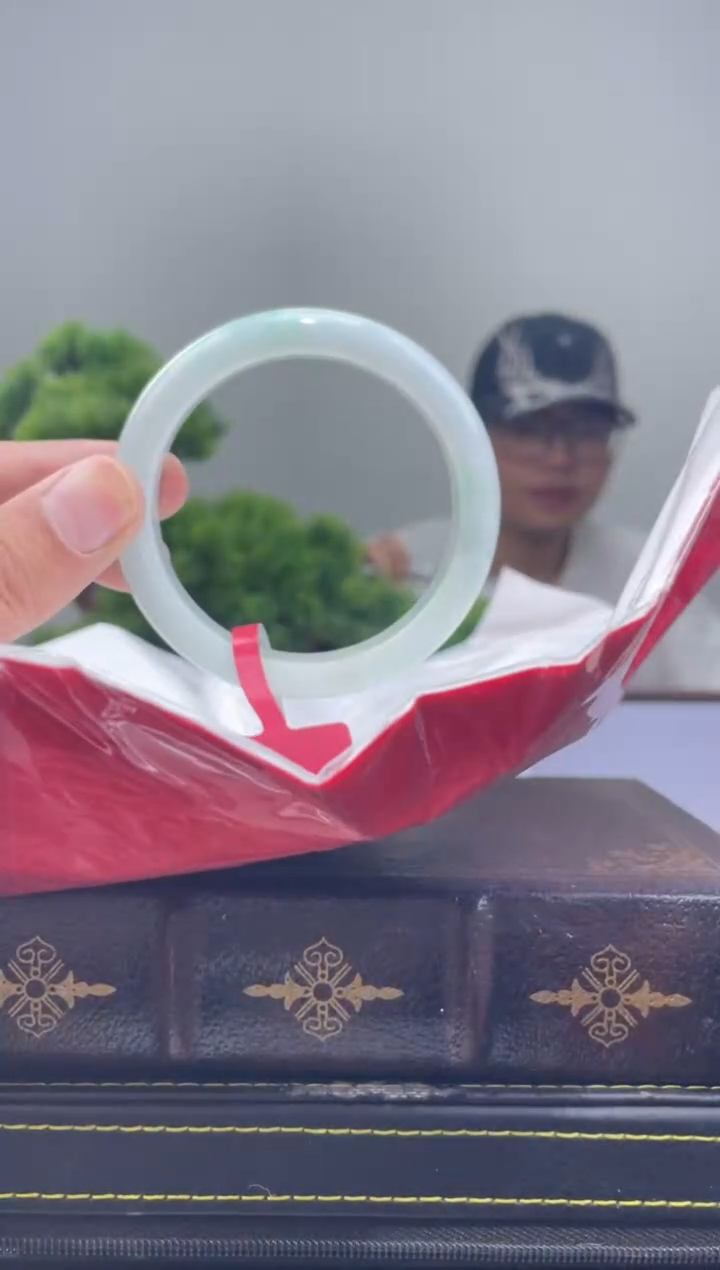 【闪购商品】翡翠手镯未镶嵌手镯3