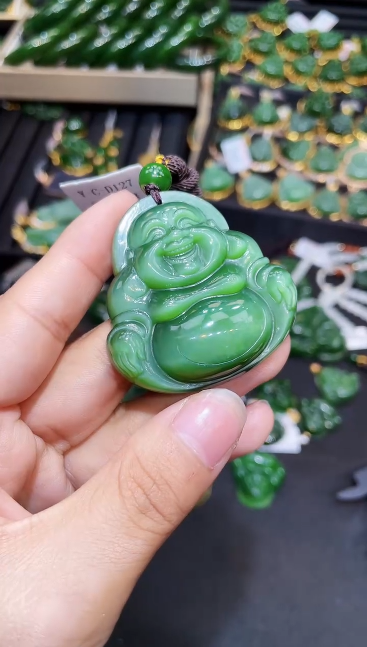 和田玉未镶嵌吊坠(赠链)48多样性发一微带结构