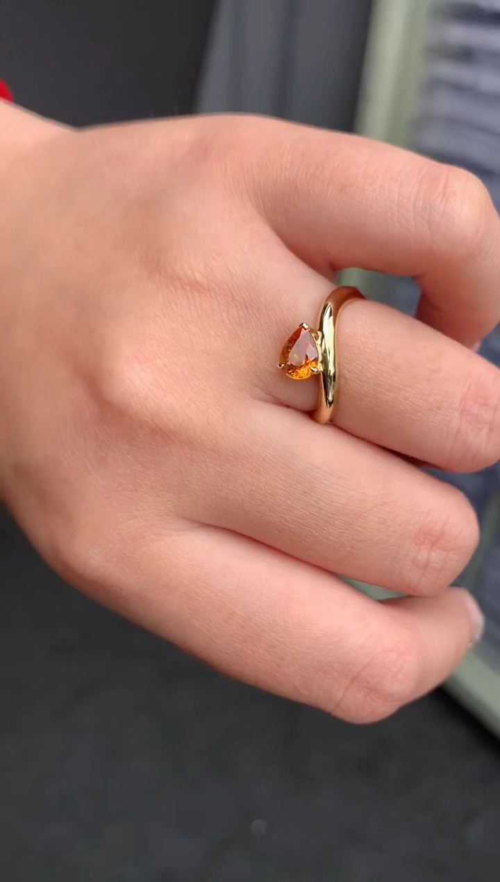 【闪购商品】石榴石（芬达石）戒指18K金镶嵌1.1ct芬达