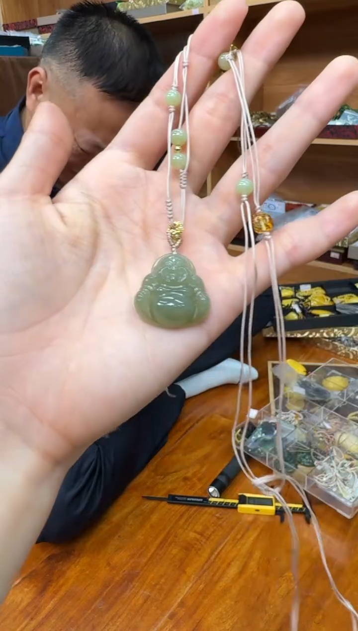 和田玉未镶嵌颈饰挂件多样性，发一