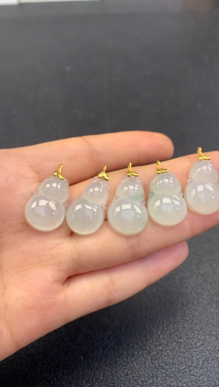 翡翠18K金镶嵌颈饰FA341 翡翠葫芦 多样性发其一赠皮绳