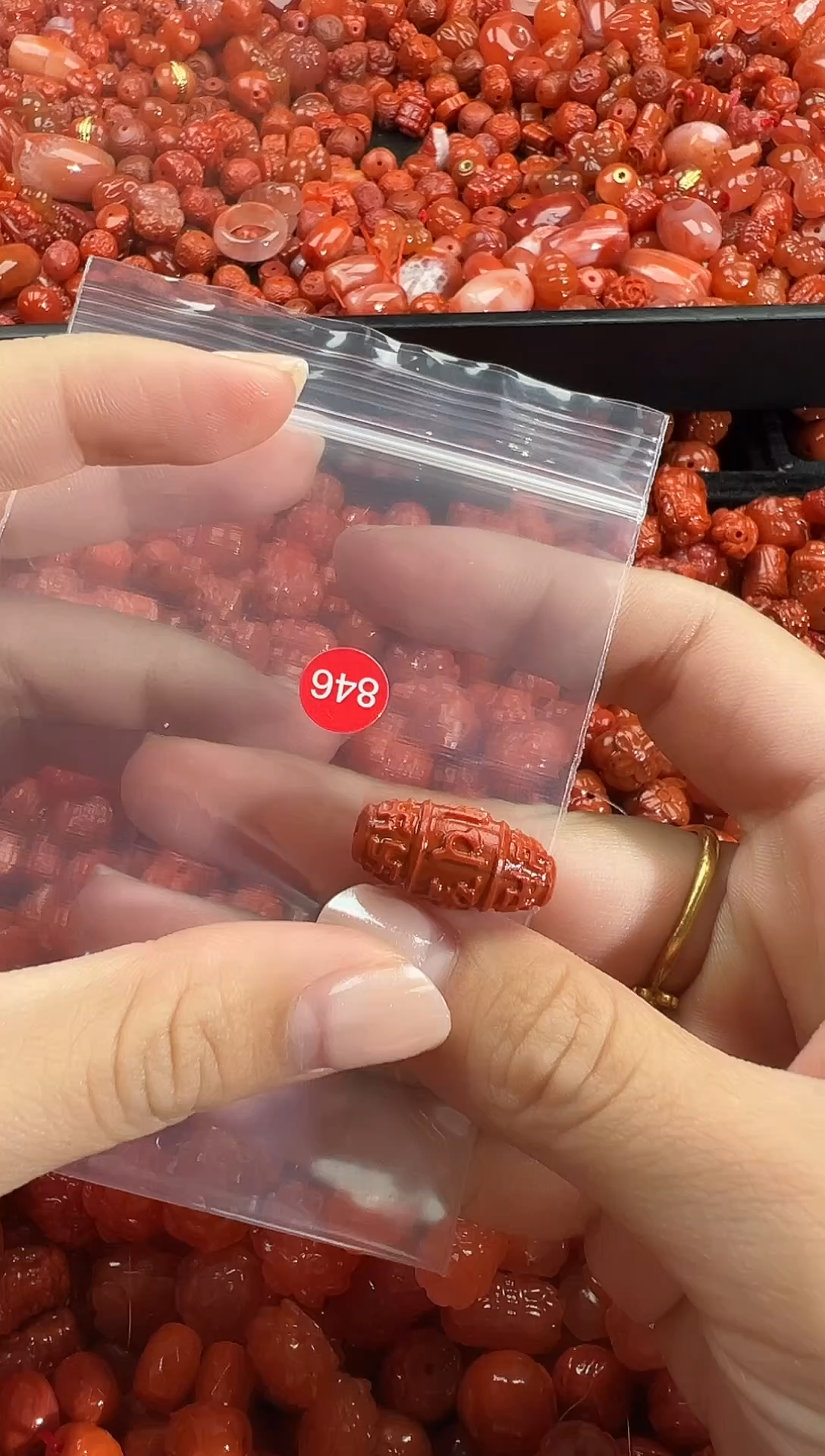 颈饰未镶嵌南红玛瑙1