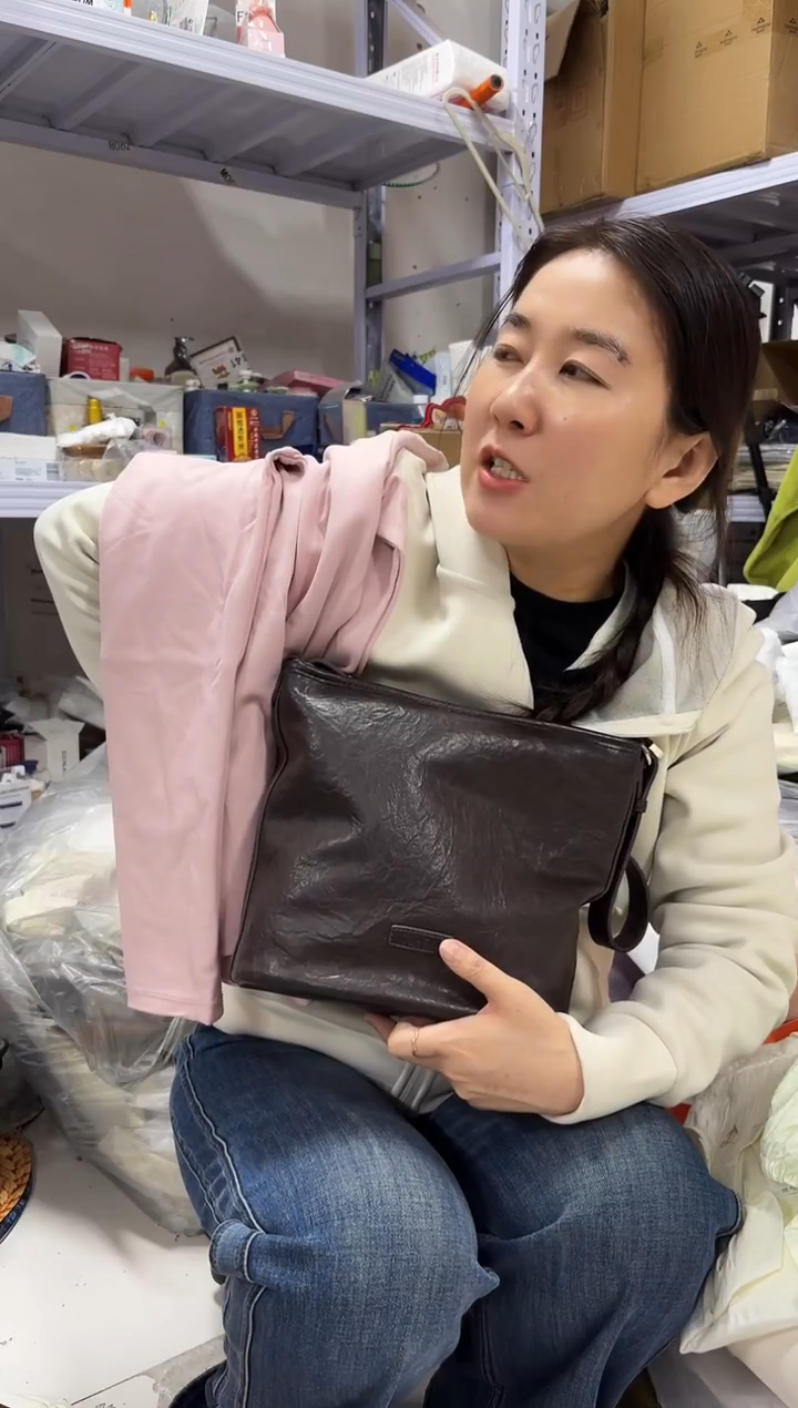 PU上车啦 宝宝们抓紧时间去下方链接拍吧2XL粉色打底衣发一件