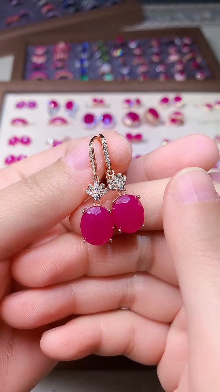 【闪购商品】红宝石耳饰银S925镶嵌000