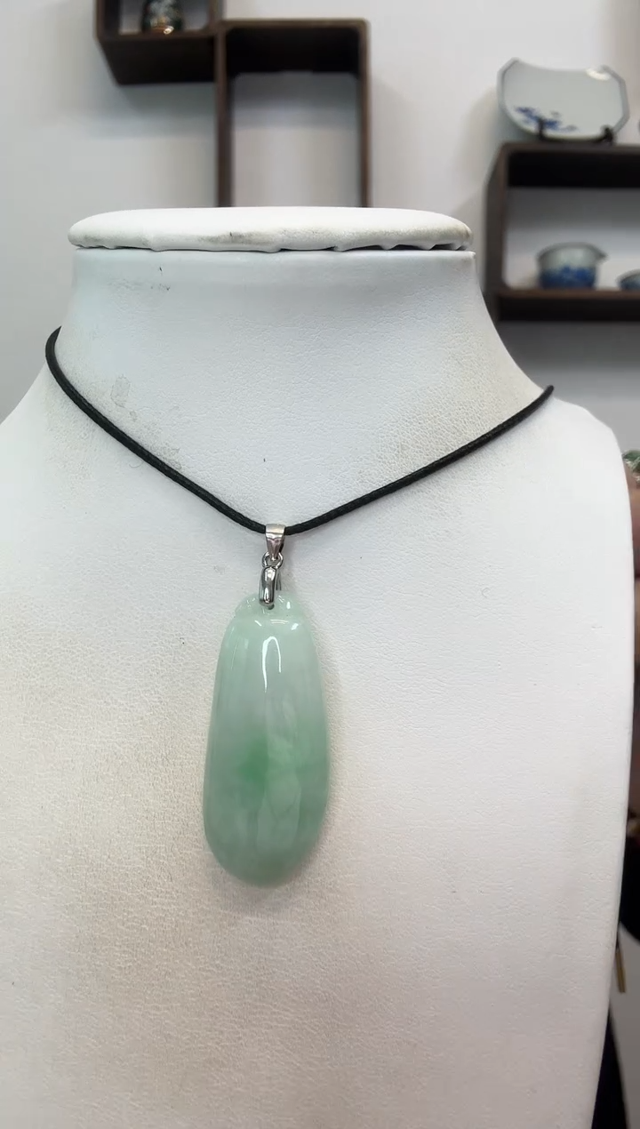 颈饰银S925镶嵌翡翠福瓜