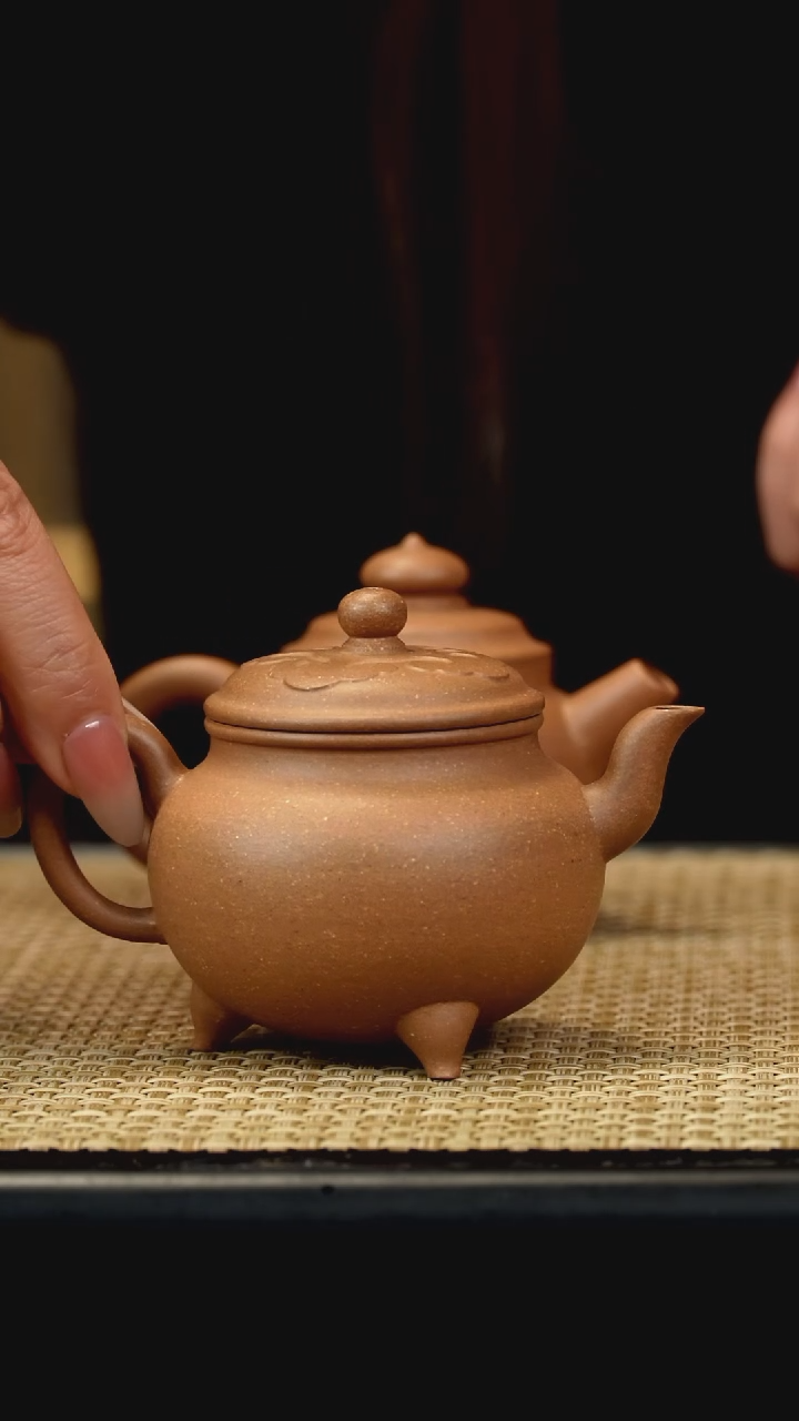 【闪购商品】紫砂茶壶老段泥三组足彬100c