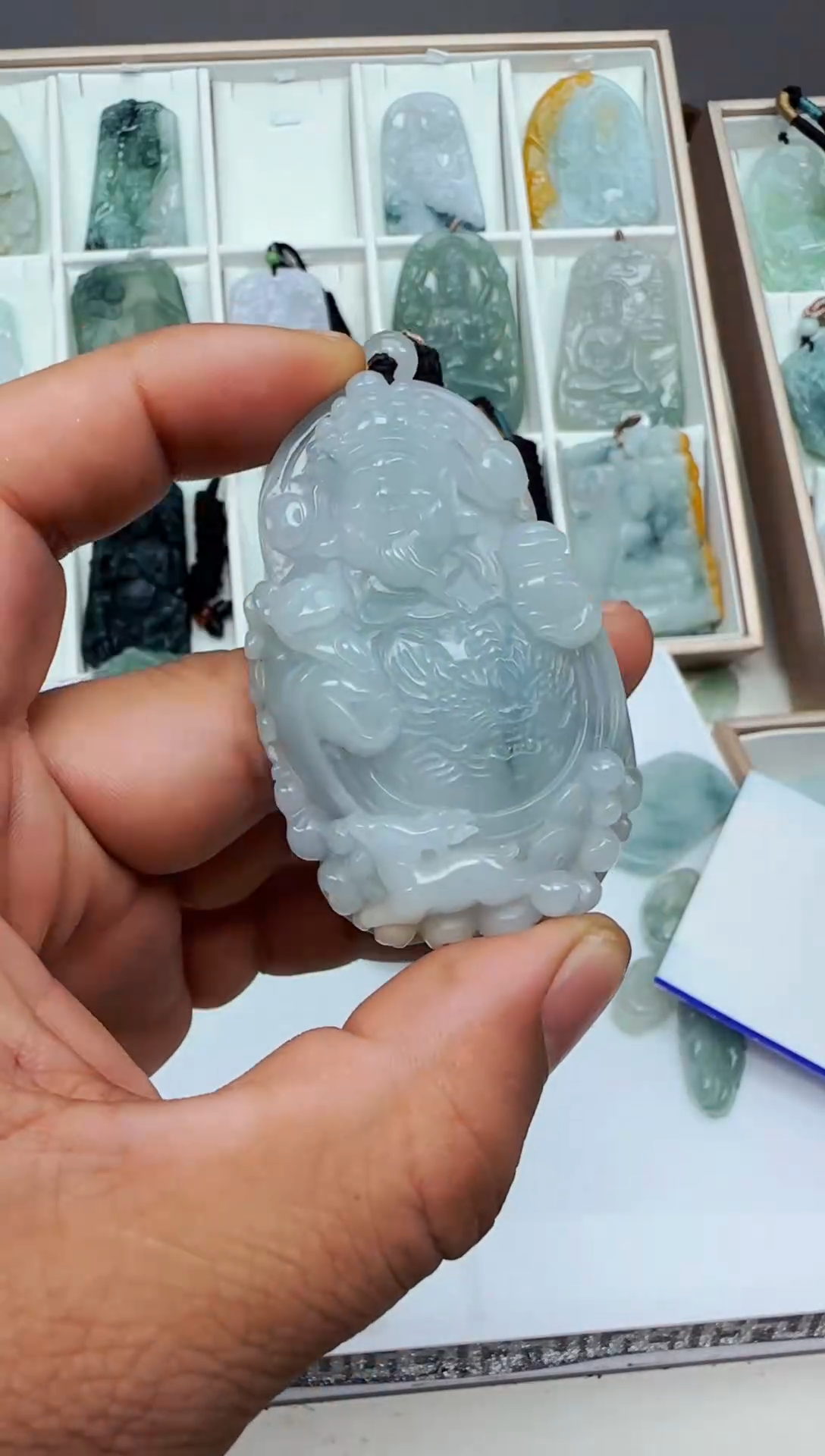 【闪购商品】翡翠颈饰未镶嵌缅甸天然A货翡翠