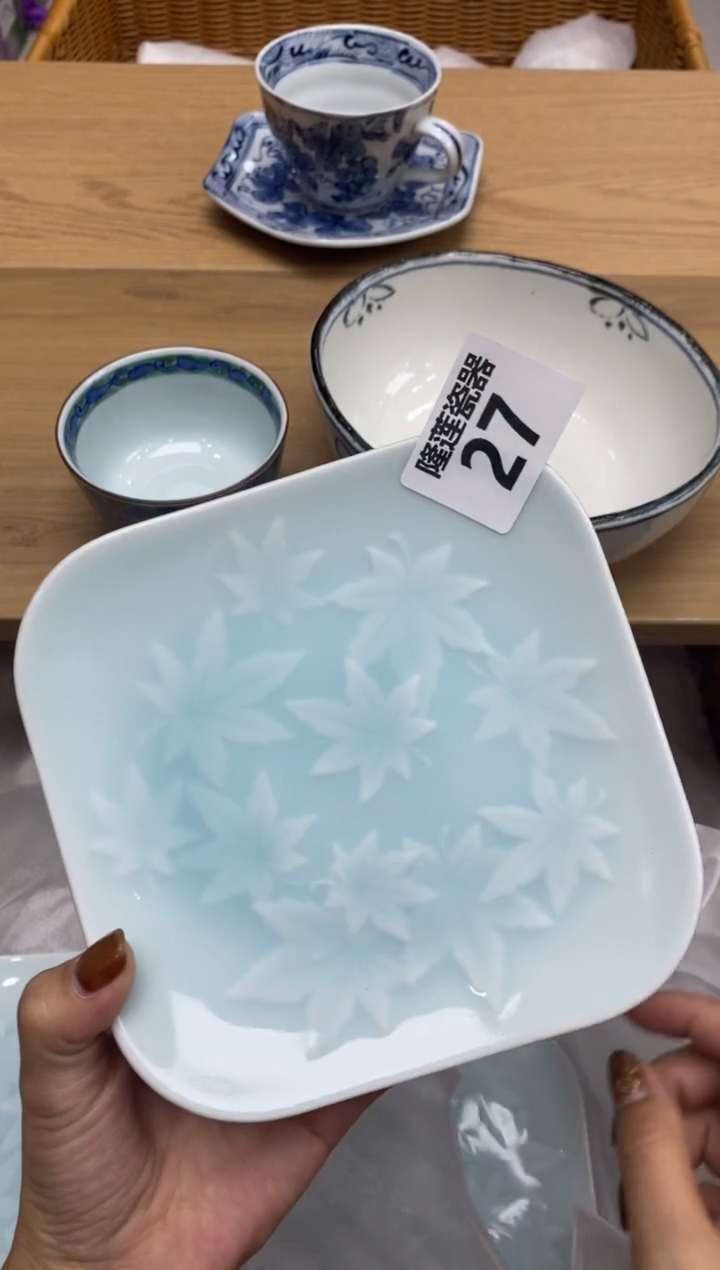 瓷片隆莲瓷器欢迎大家