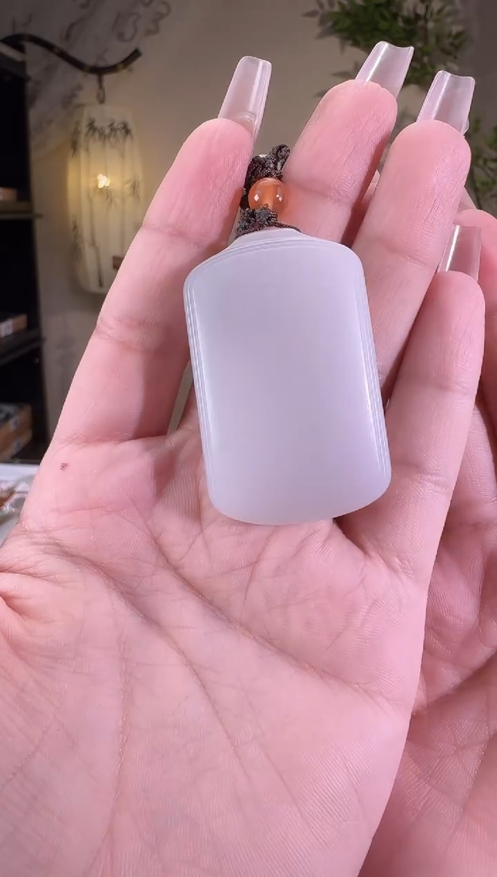 【闪购商品】和田玉未镶嵌颈饰无事牌