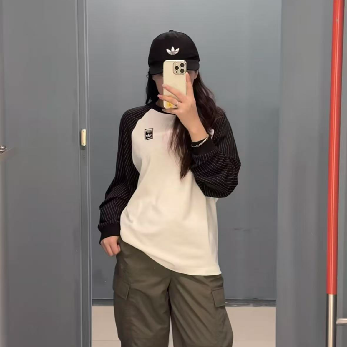 adidas/阿迪达斯男女复古穿搭运动宽松长袖圆领卫衣套头衫KD1854