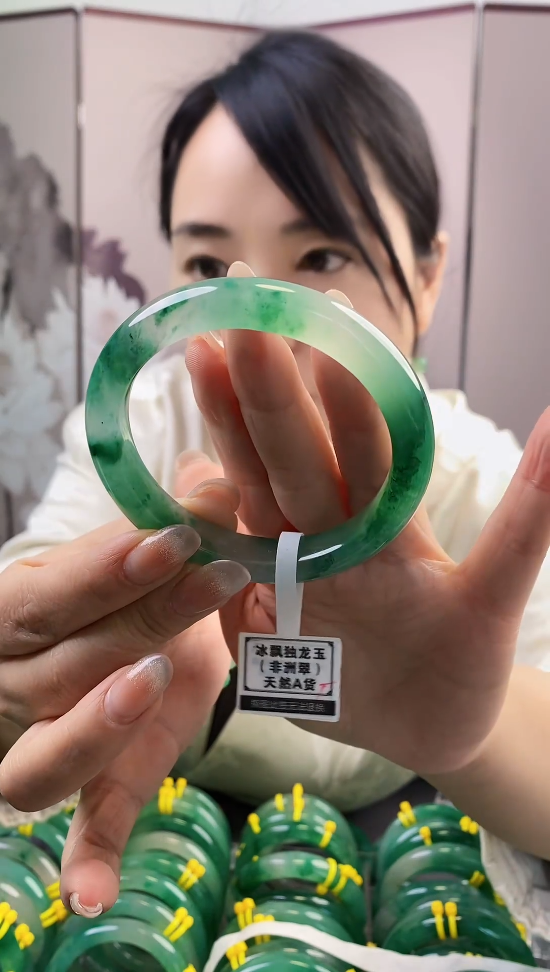 【闪购商品】石英质玉手镯未镶嵌18