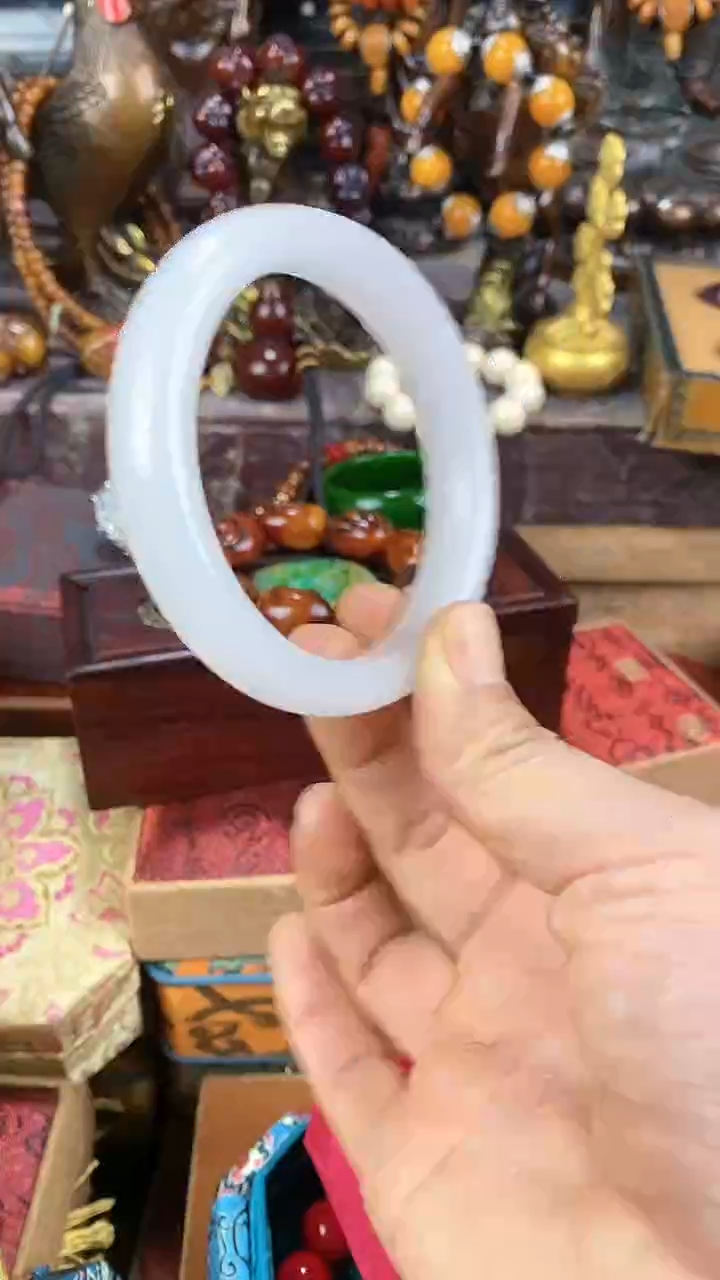 【闪购商品】和田玉（糖玉）挂件未镶嵌猪妹精品专属链接