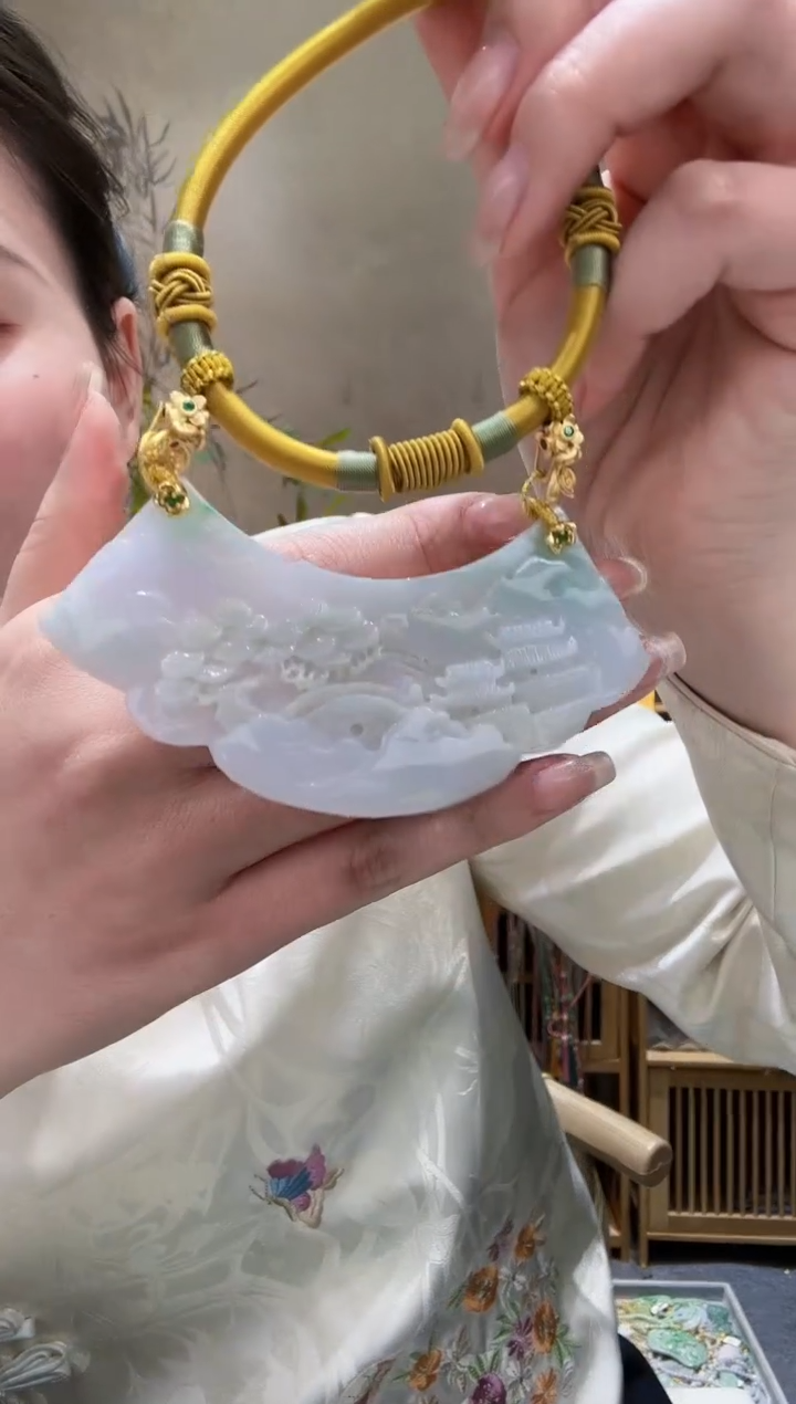 【闪购商品】翡翠颈饰未镶嵌吊坠