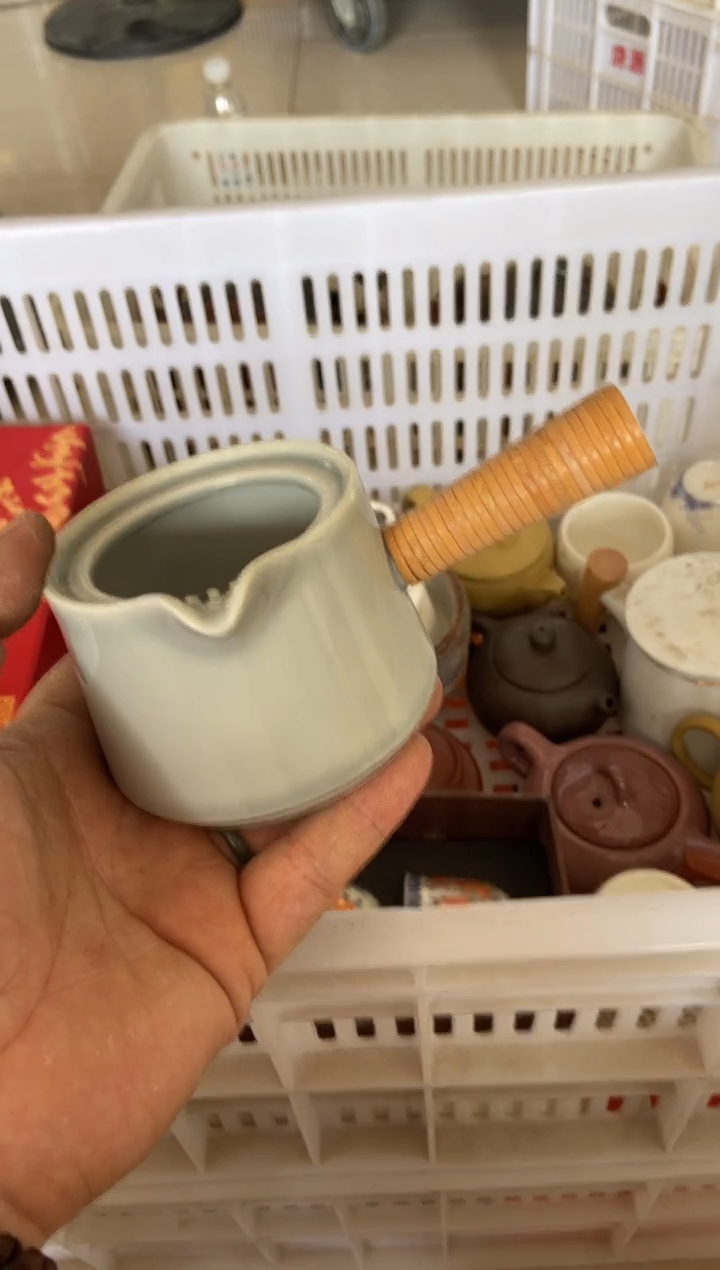 杯无运费险有瑕疵的摄影的产品有使用过的痕迹有点脏介意勿拍