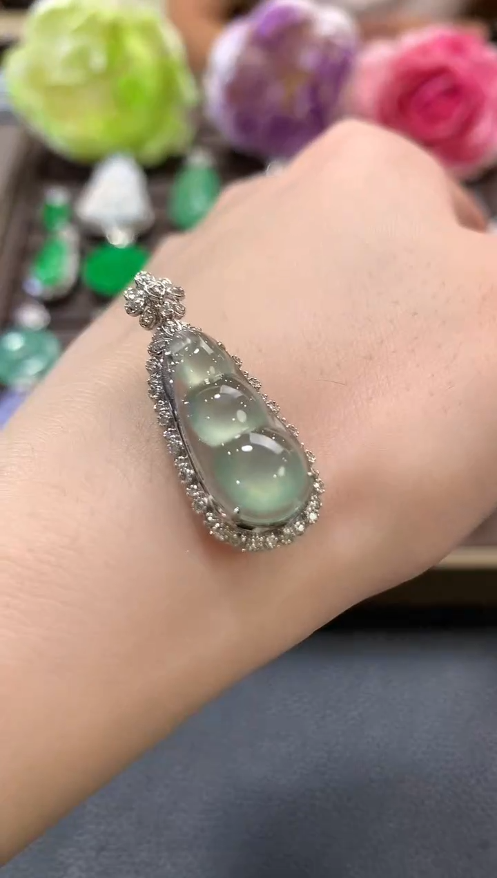 吊坠(不含链)18K金镶嵌翡翠a95