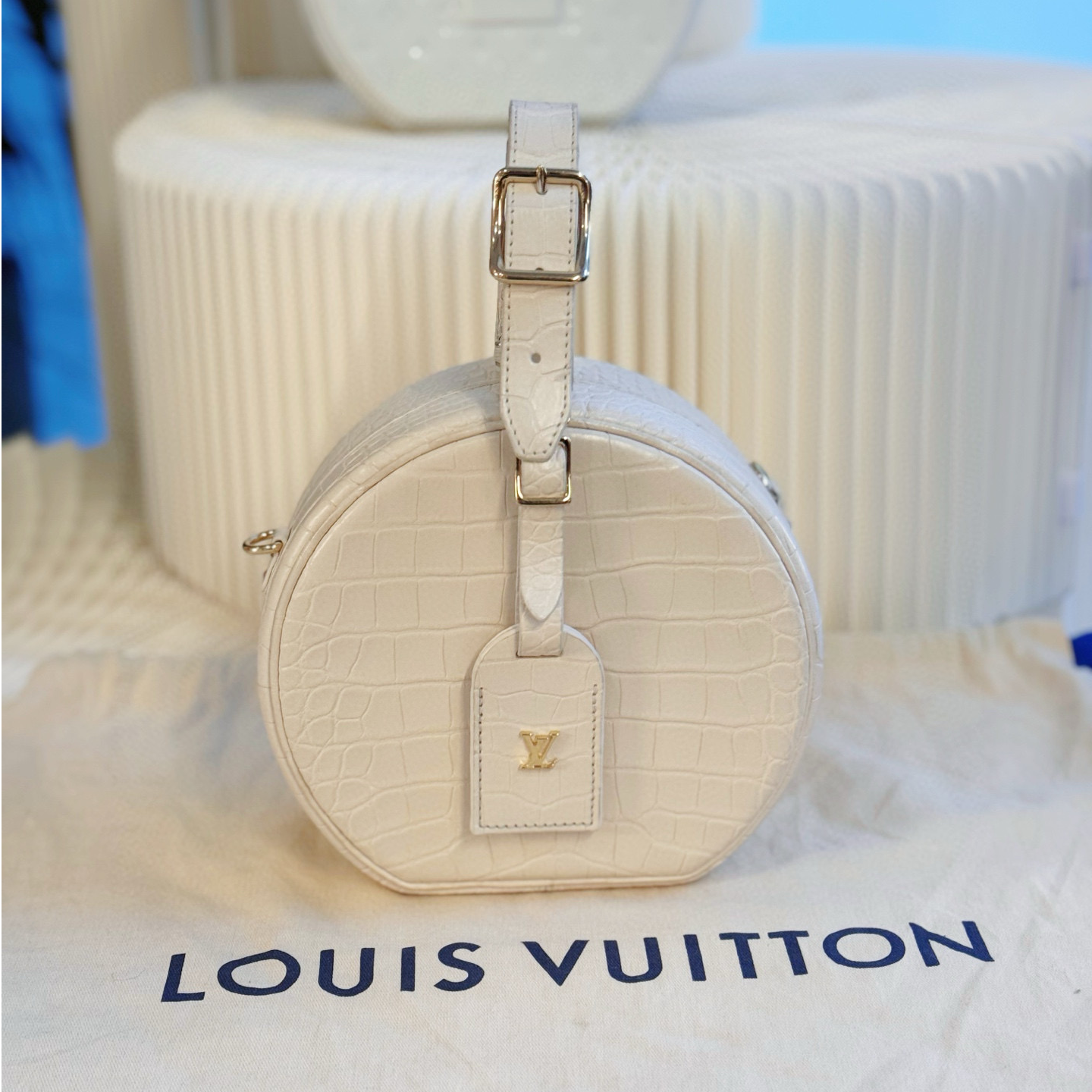 99新 LouisVuitton/路易威登 老佛爷 秀款圆饼包 斜挎包
