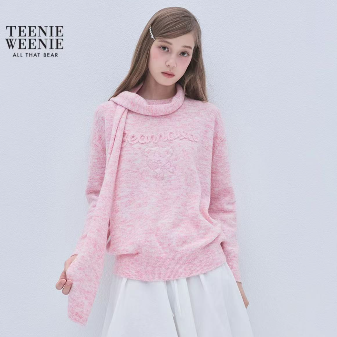 Teenie Weenie圆领针织套头款毛针织衫连帽女装上衣YTKW254VL2B