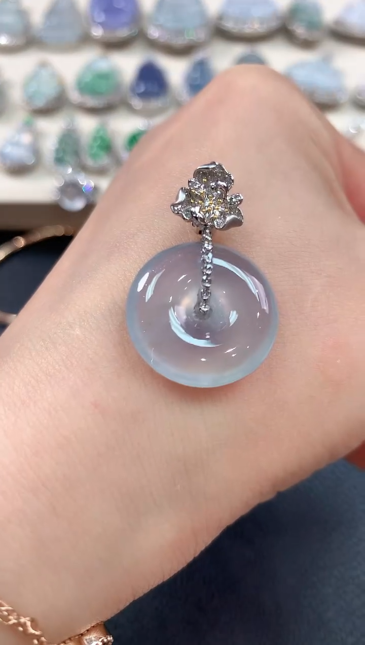 【闪购商品】翡翠吊坠(不含链)18K金镶嵌b94       