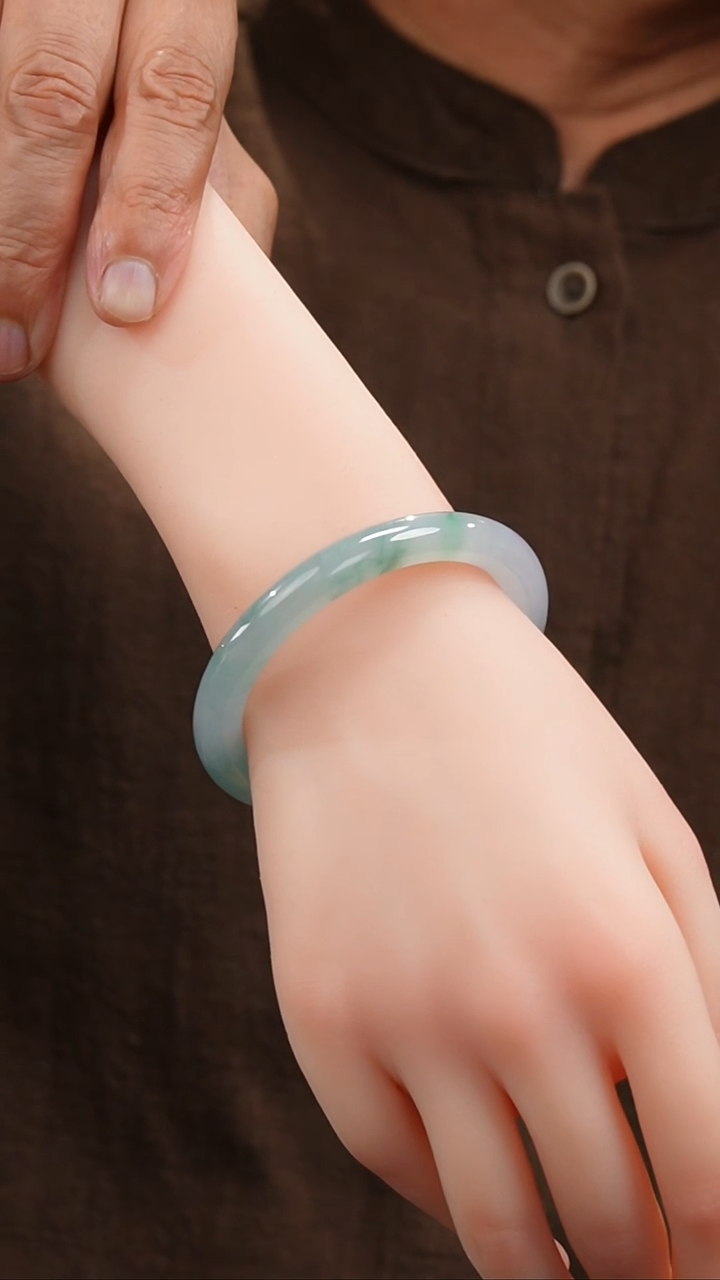 【闪购商品】翡翠手镯未镶嵌331·