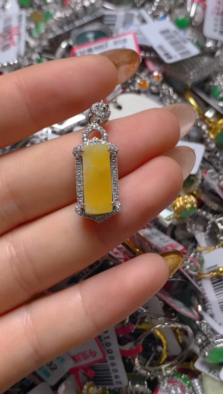 银S925镶嵌戒指翡翠百内无证书